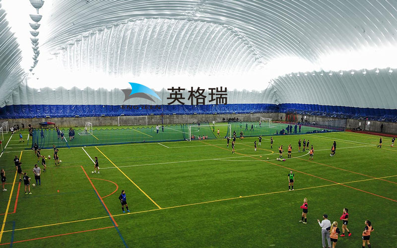选择充大菠萝视频网址APP结构建造足球场有哪些优势？