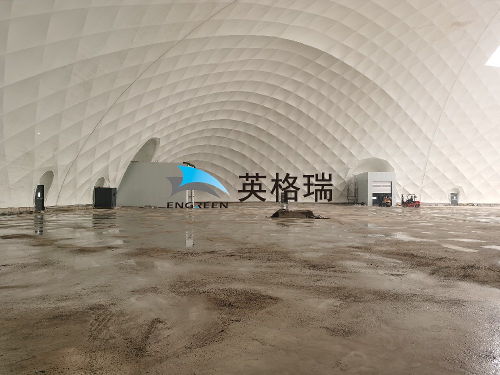 大菠萝视频网址APP仓库内部空间无碍，大型机械可自由运行，空间利用率高